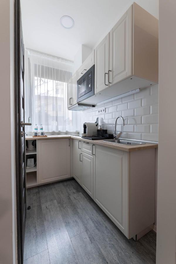 Roomstore Apartahotel