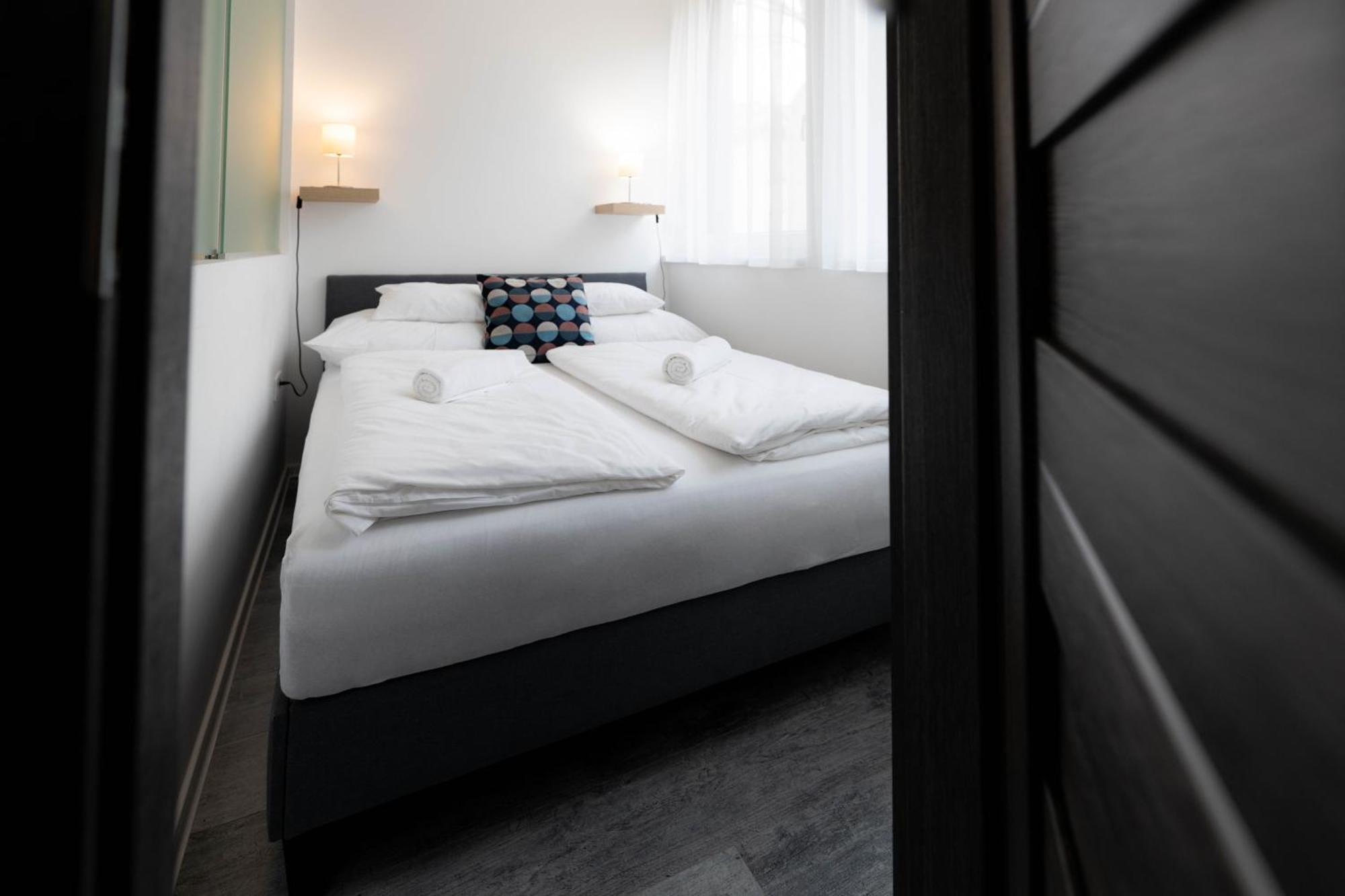 Roomstore Apartahotel